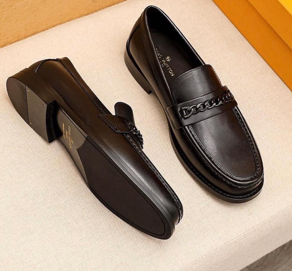 Luxury LV men’s shoe